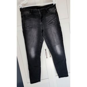 Maurices DenimFlex Capri/Cropped Jeggings